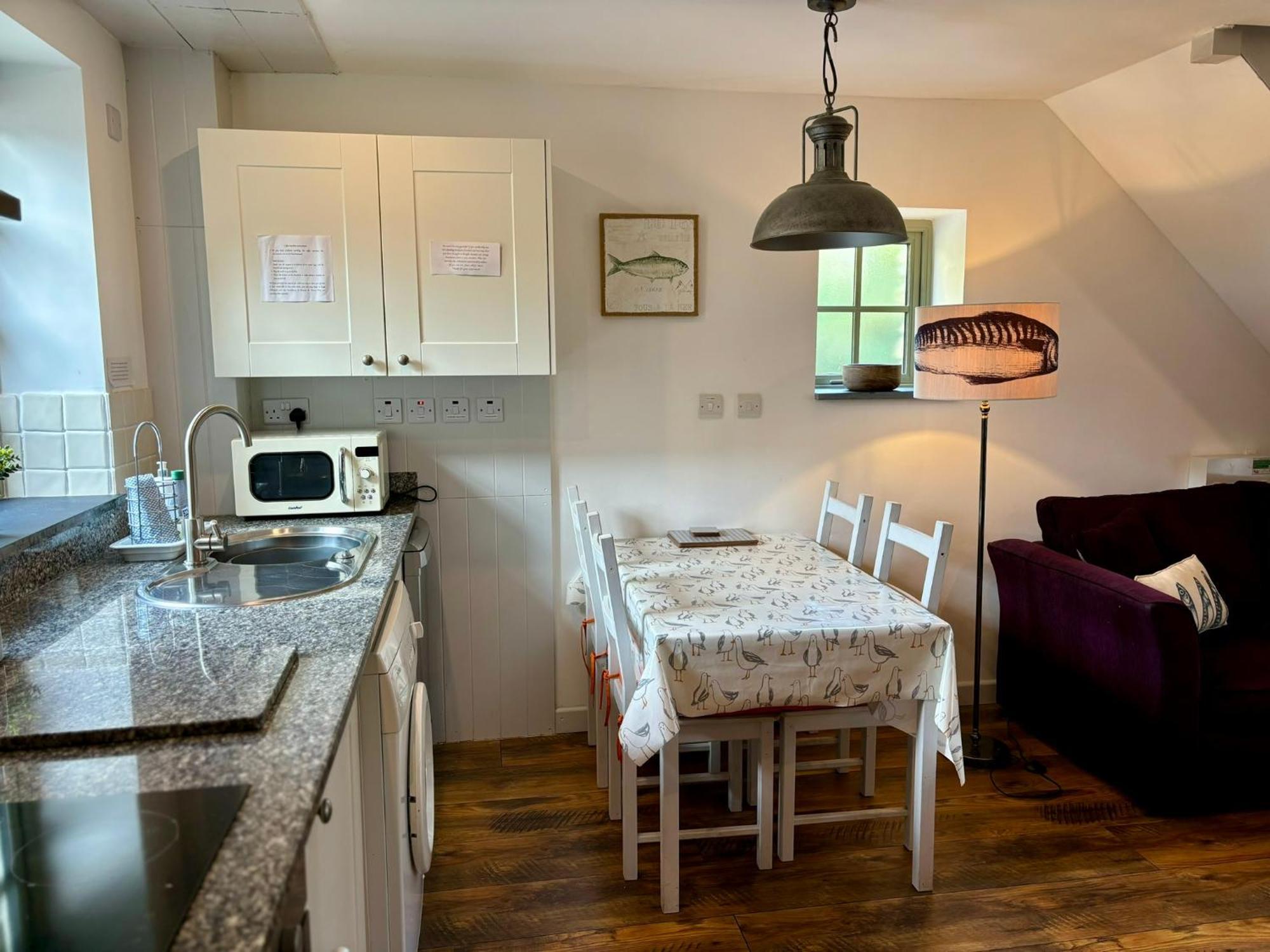 Little Bream - Pretty Cosy Cottage, Sea Views, Walk To The Beach Mawnan Smith Bagian luar foto