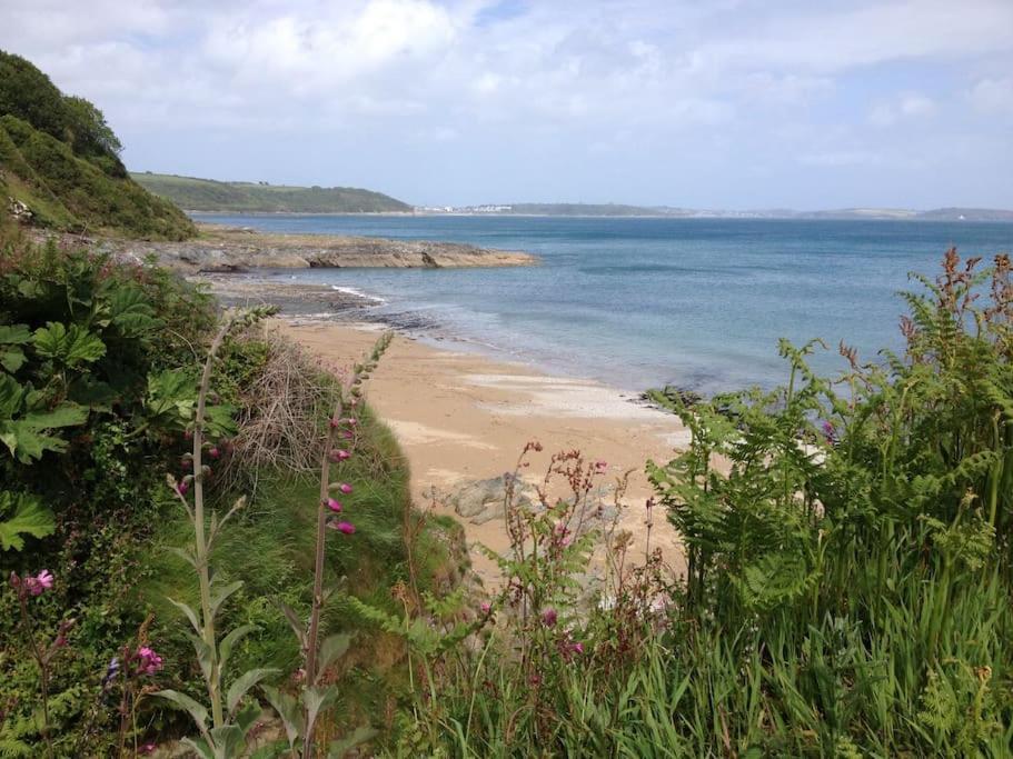 Little Bream - Pretty Cosy Cottage, Sea Views, Walk To The Beach Mawnan Smith Bagian luar foto